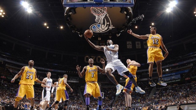 中国足球风云再起 十六强诞生引爆全民热情，中超足球风云